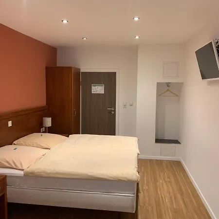 Restaurant Zur Post 2* וופרטל