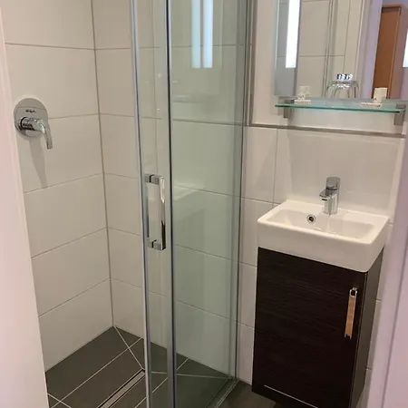 מלון Restaurant Zur Post וופרטל