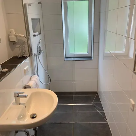 Restaurant Zur Post מלון